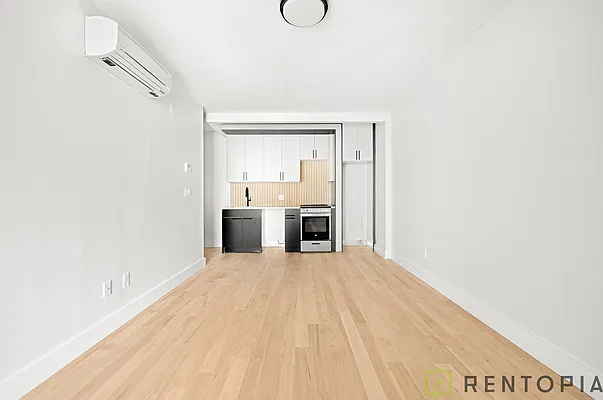 22 Frost Street - Photo 5