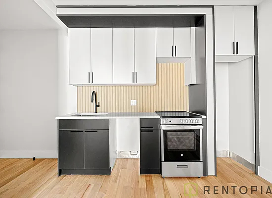 22 Frost Street - Photo 4