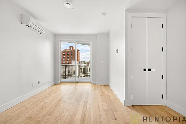 22 Frost Street - Photo 0