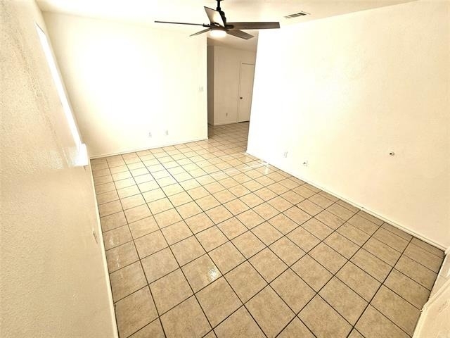 2837 Ave J - Photo 3