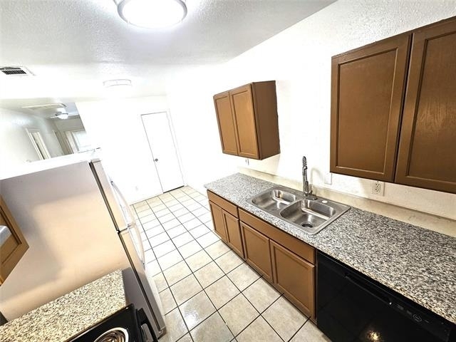 2837 Ave J - Photo 5