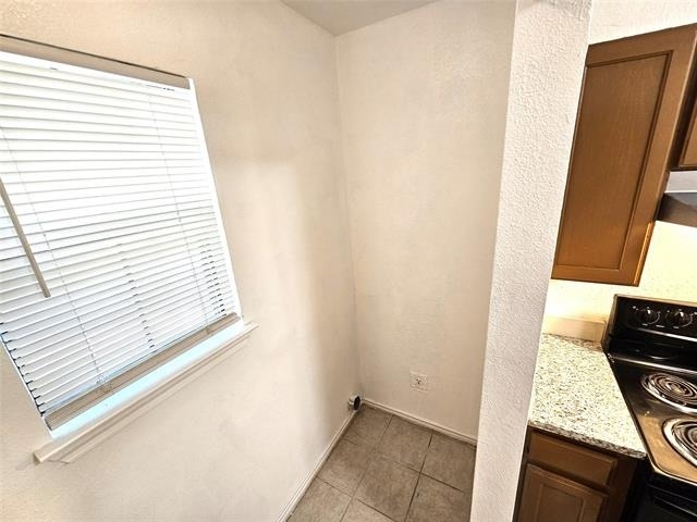 2837 Ave J - Photo 7