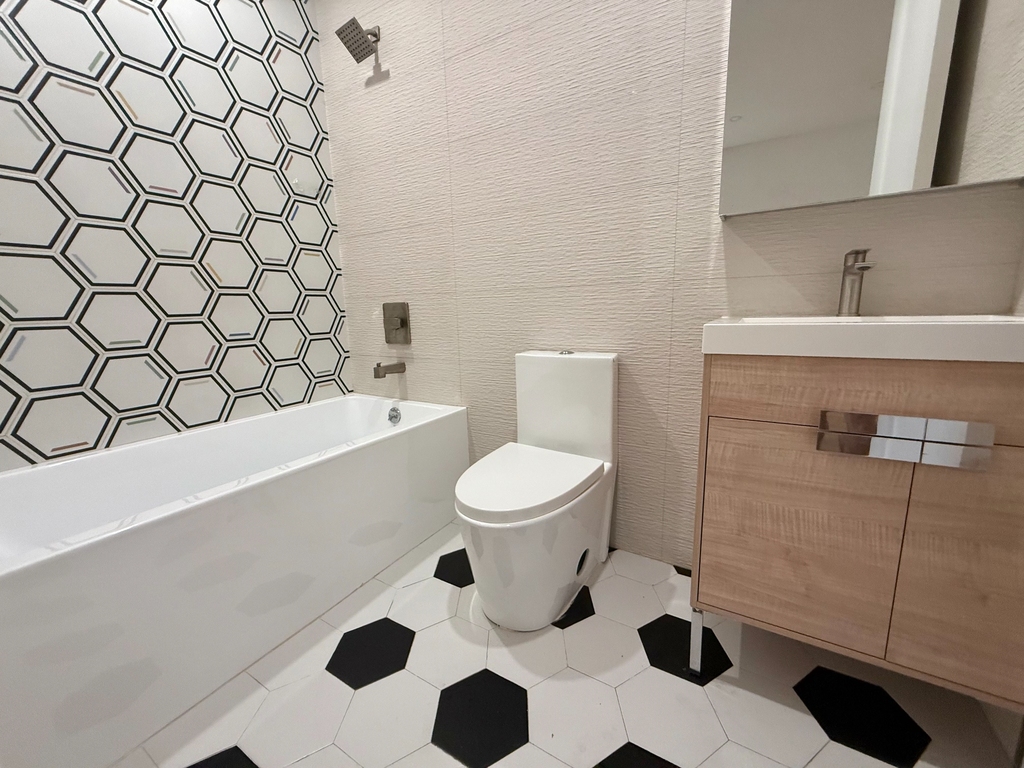 1023 Putnam Avenue - Photo 7