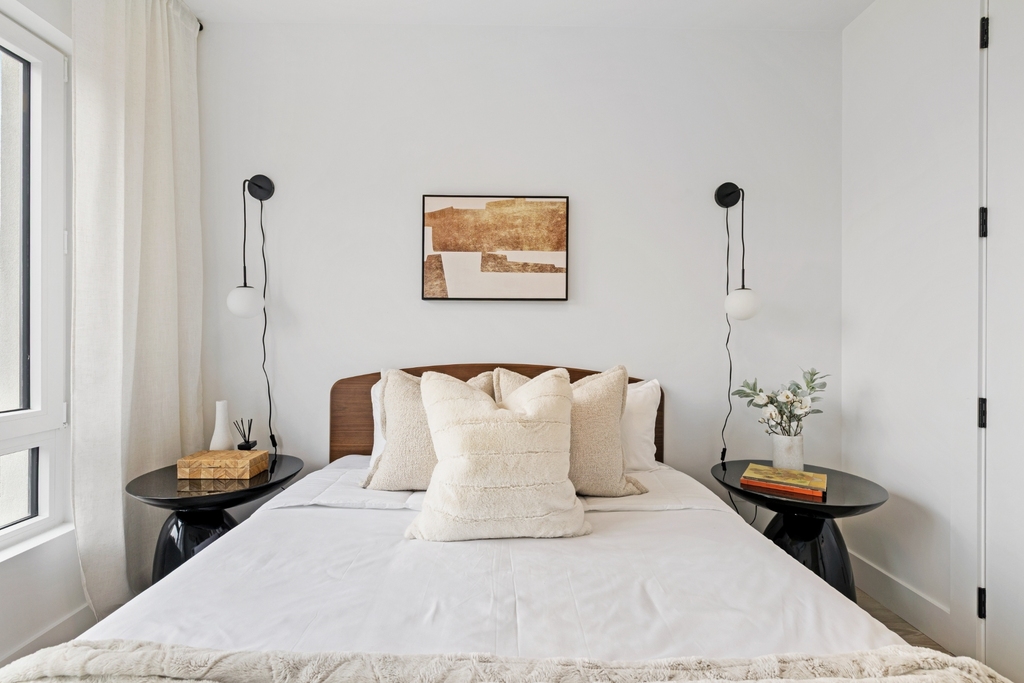 702 East 32nd Street - Photo 10