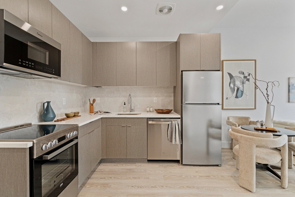 702 East 32nd Street - Photo 1