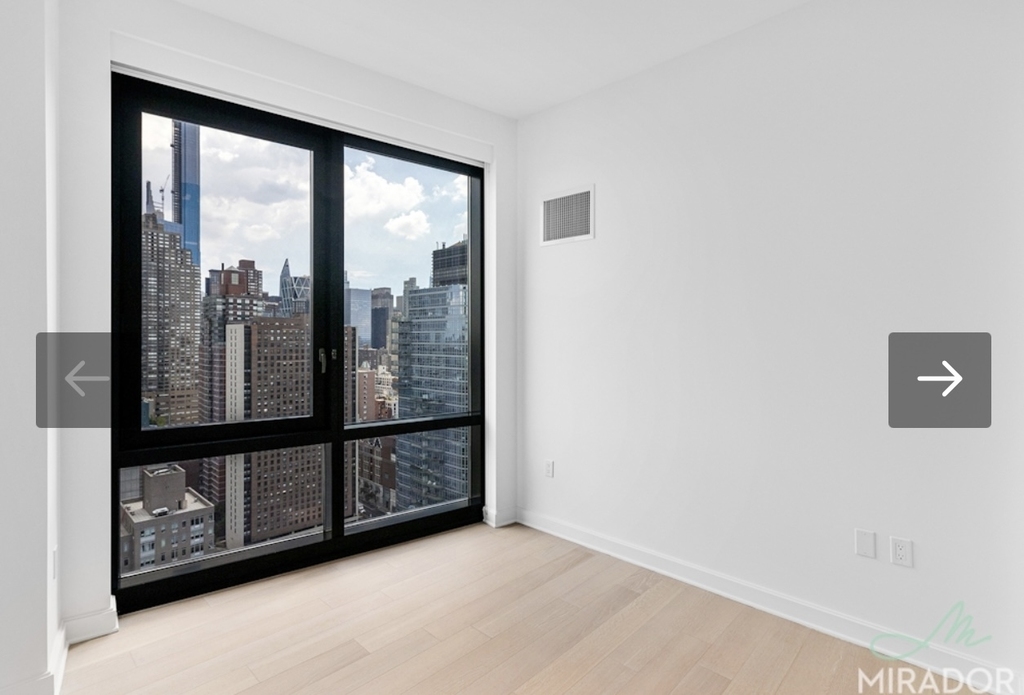 West 60th Street - Photo 15