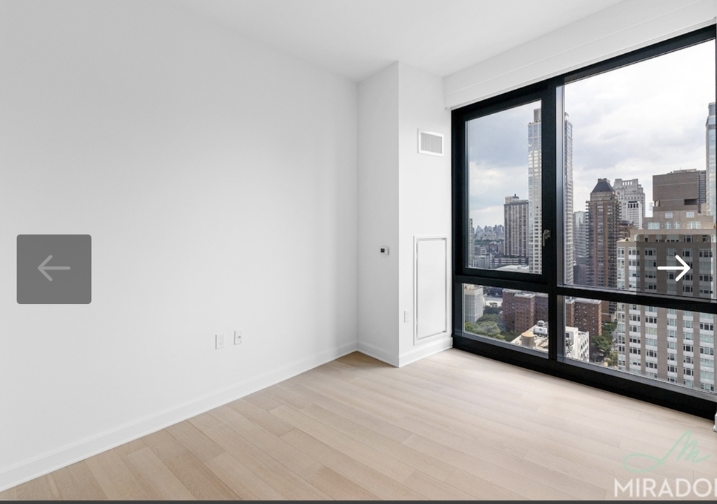 West 60th Street - Photo 13
