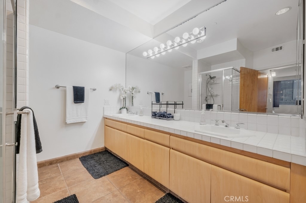 171 N Church Lane - Photo 3