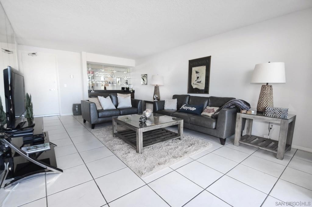 1710 Avenida Del Mundo - Photo 8