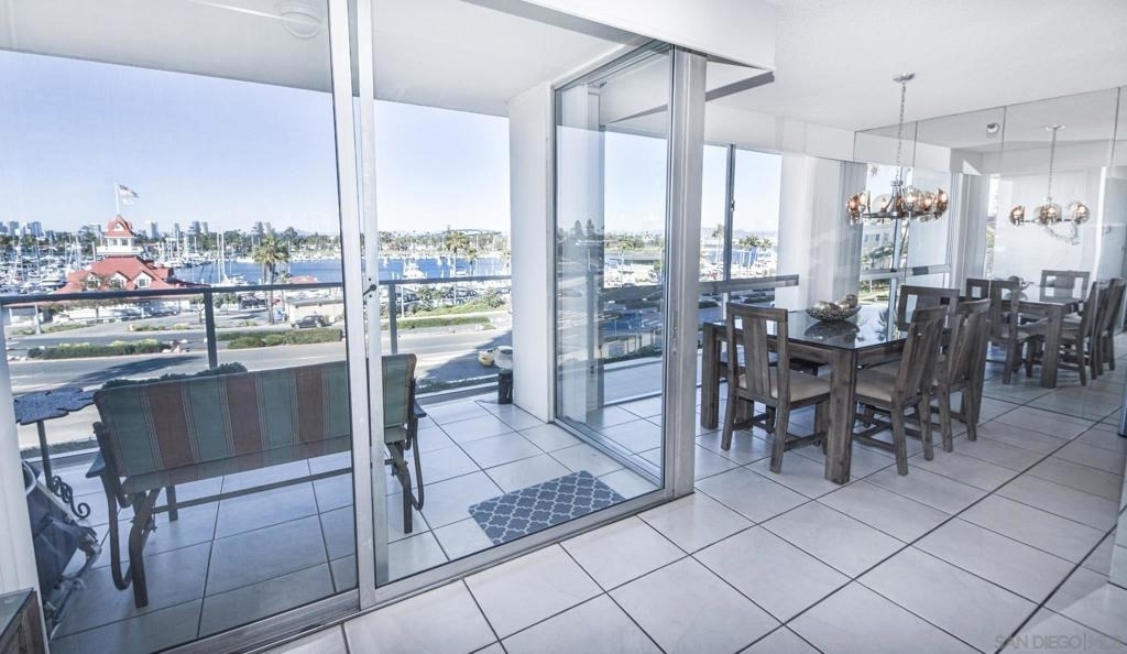 1710 Avenida Del Mundo - Photo 3