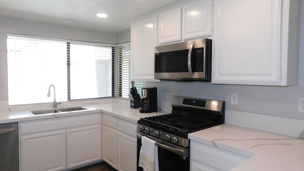 72830 Fleetwood Circle - Photo 13