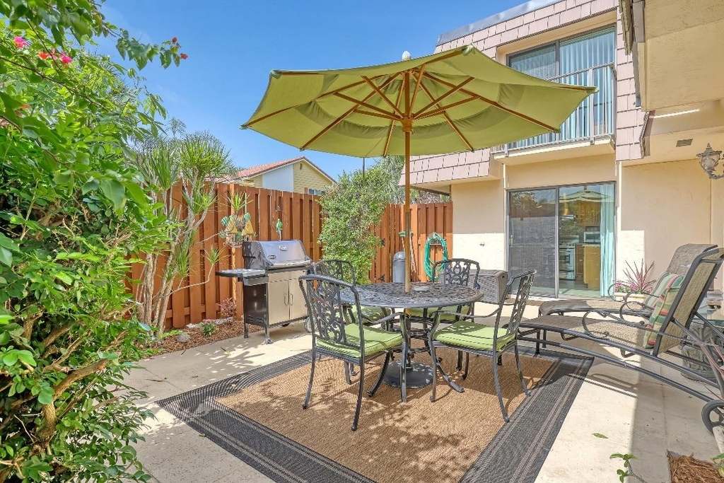131 Ocean Cove Drive - Photo 1