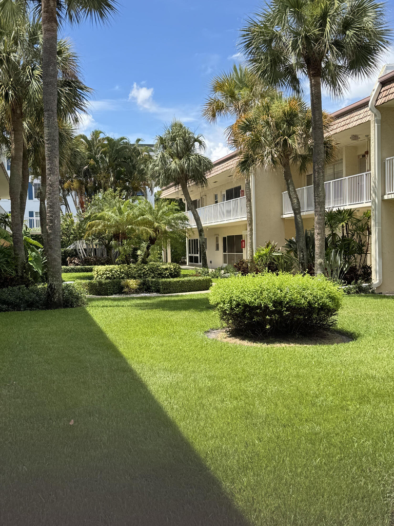 640 Snug Harbor Drive - Photo 1