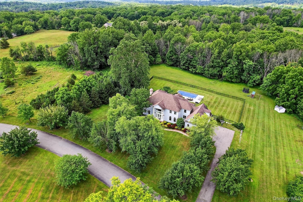 7 Paiges Way - Photo 1