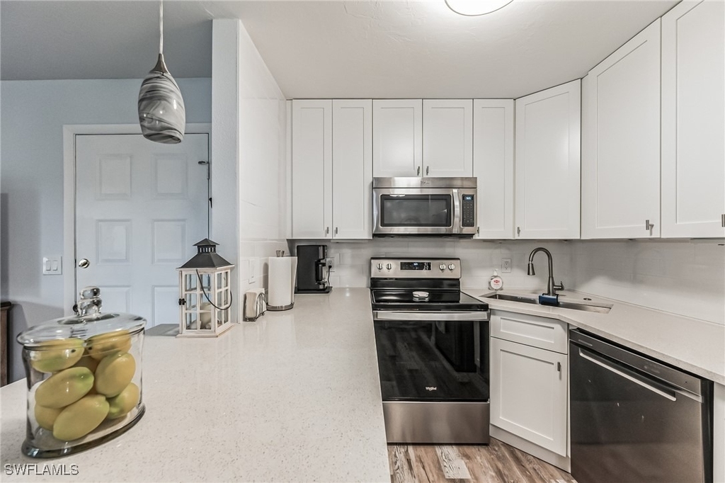 8081 S Woods Circle - Photo 6