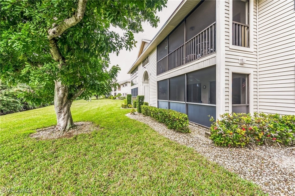 8081 S Woods Circle - Photo 15