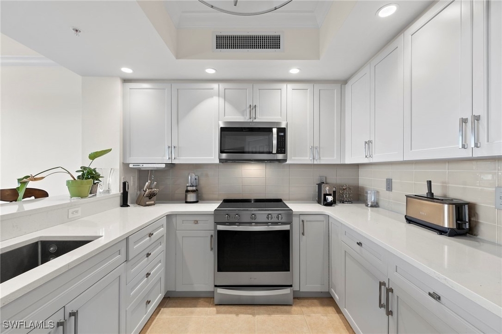 1065 Borghese Lane - Photo 7