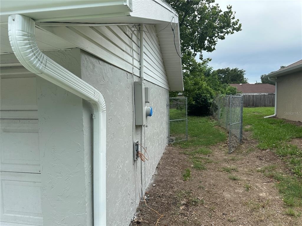 13678 Se 55th Avenue - Photo 2