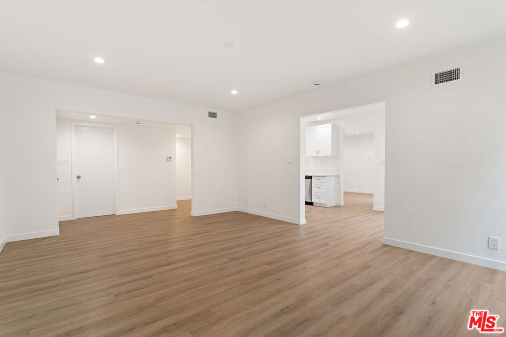 2908 W 141st Place - Photo 6