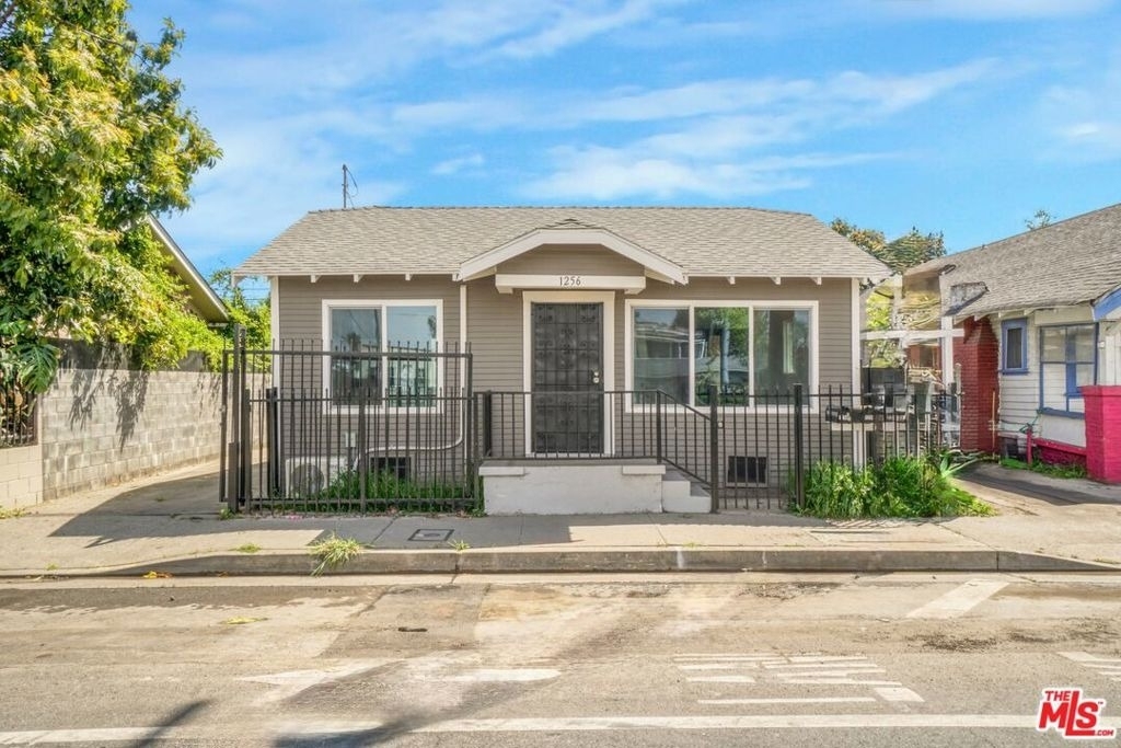 1254 Exposition Boulevard - Photo 0