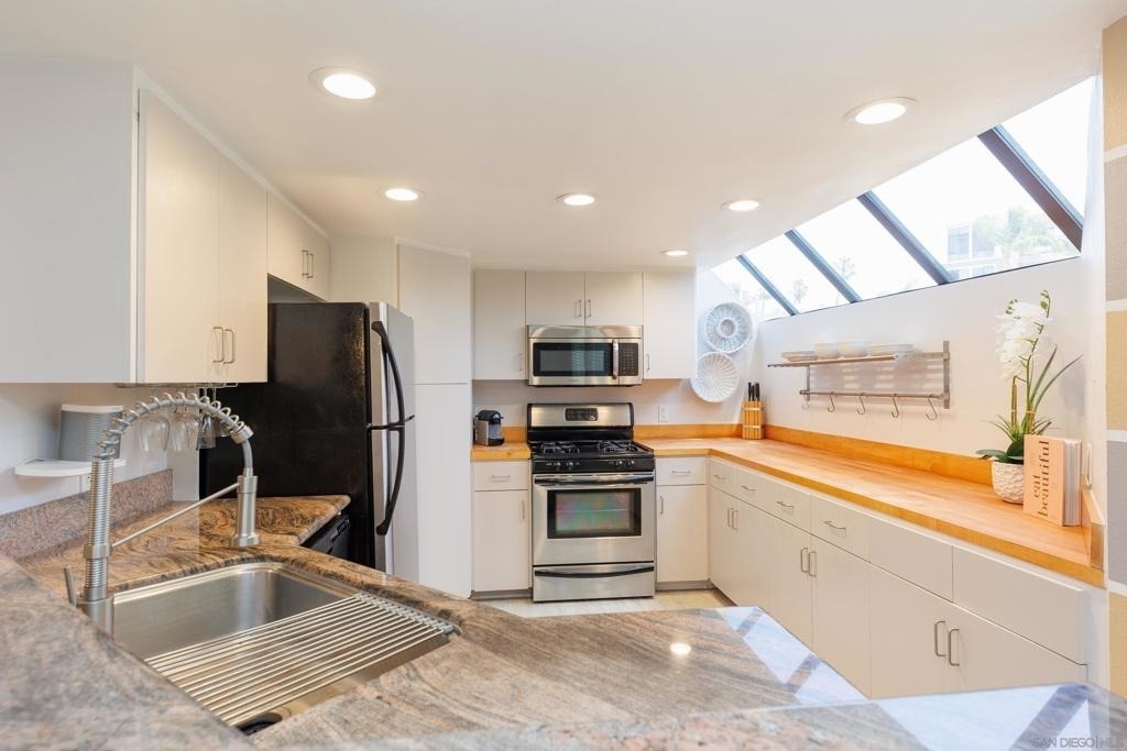 8132 Camino Del Sol - Photo 3