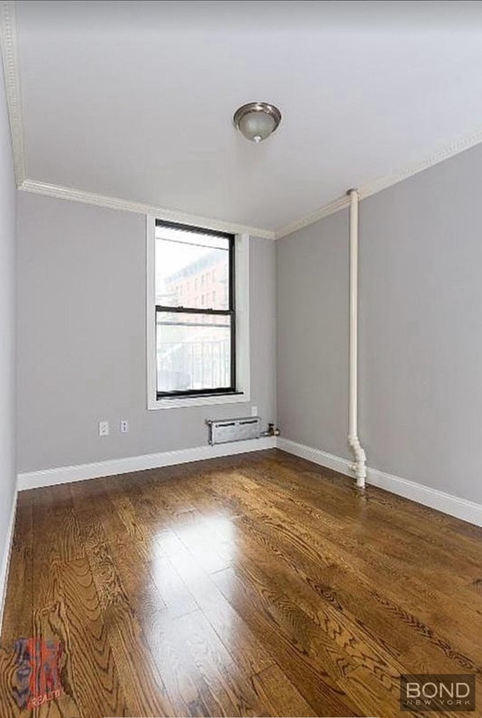 Avenue C - Photo 5