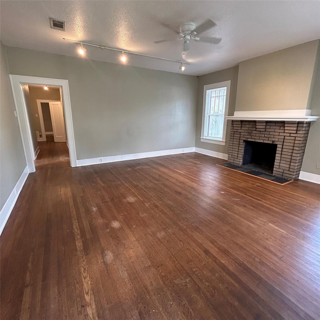 1115 W 22 1/2 St - Photo 4