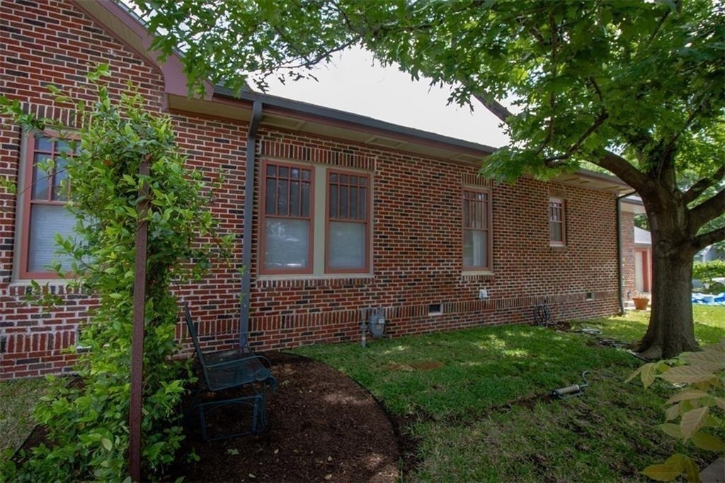 1115 W 22 1/2 St - Photo 29