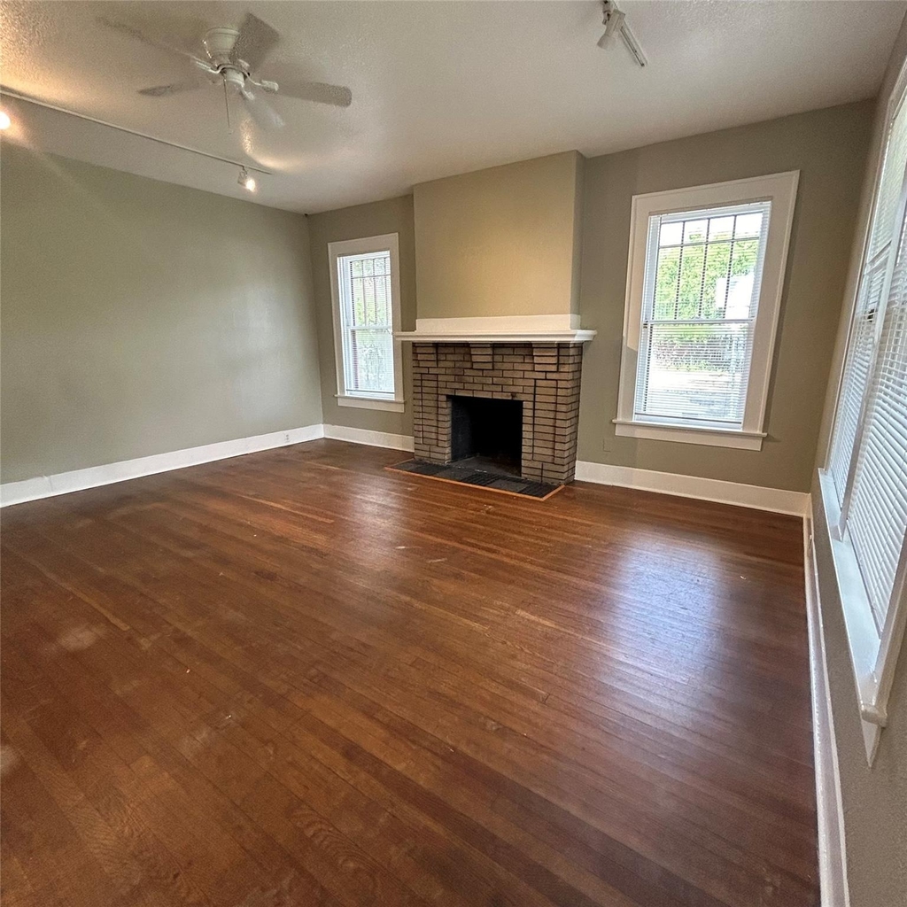 1115 W 22 1/2 St - Photo 3