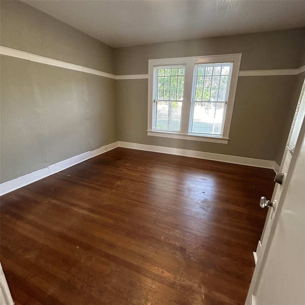 1115 W 22 1/2 St - Photo 10