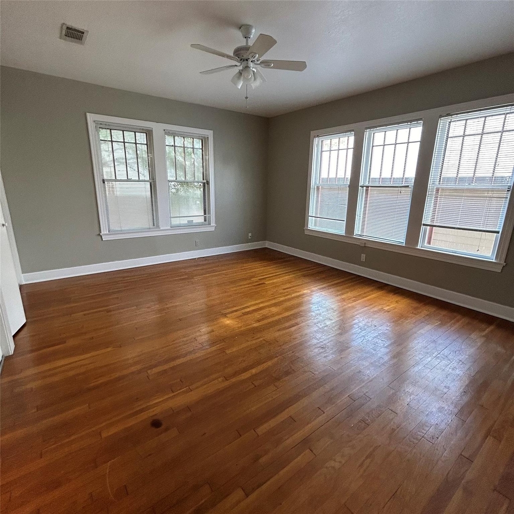 1115 W 22 1/2 St - Photo 21