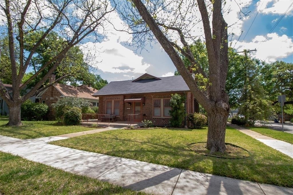 1115 W 22 1/2 St - Photo 28