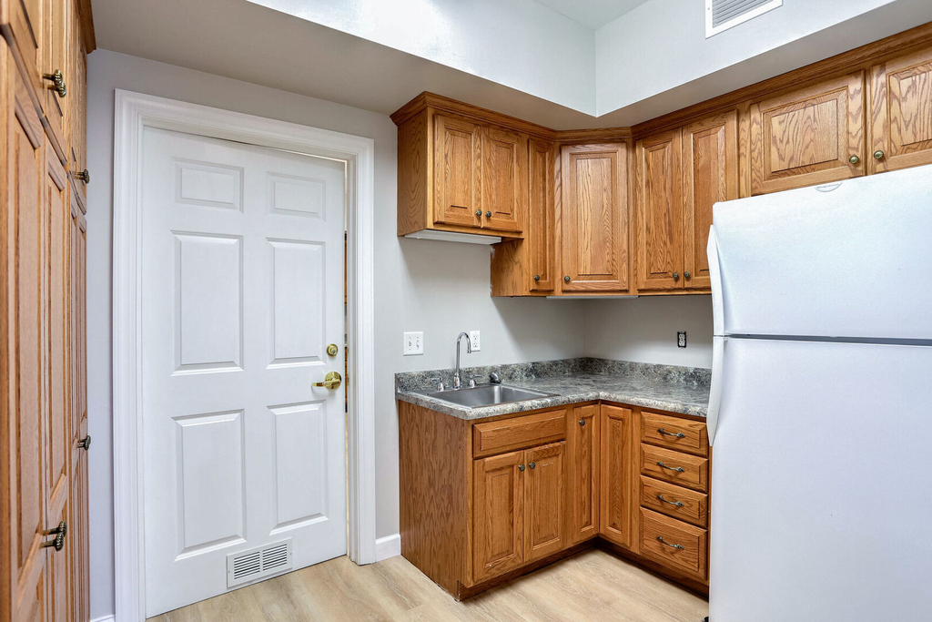 504 E Church Street - Photo 16
