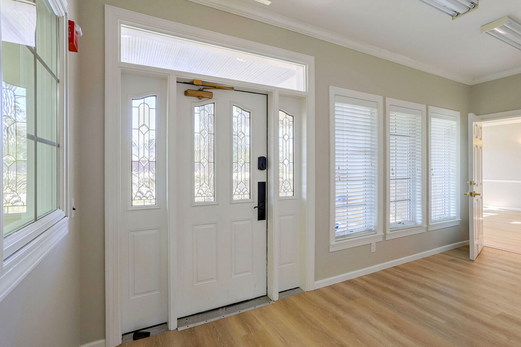 504 E Church Street - Photo 5