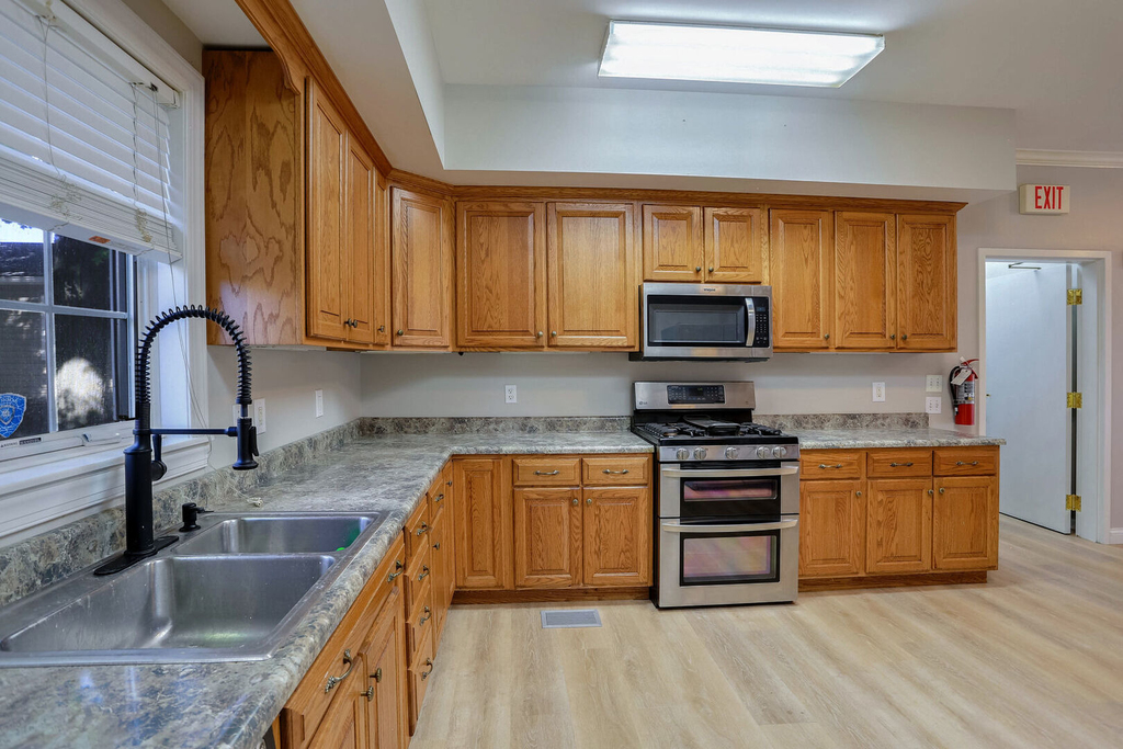 504 E Church Street - Photo 15