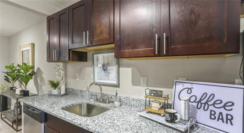 3000 Spring Hill Parkway - Photo 4