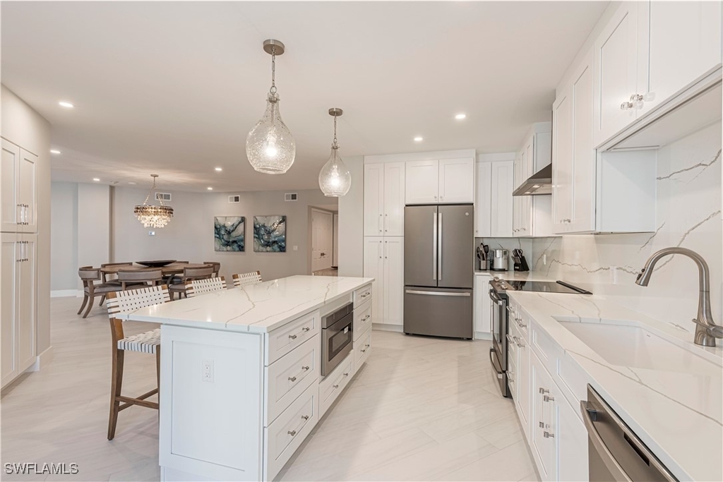 220 S Collier Boulevard - Photo 11