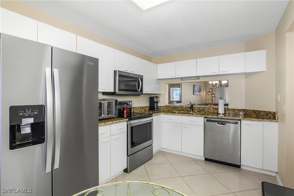 7754 Emerald Circle - Photo 11