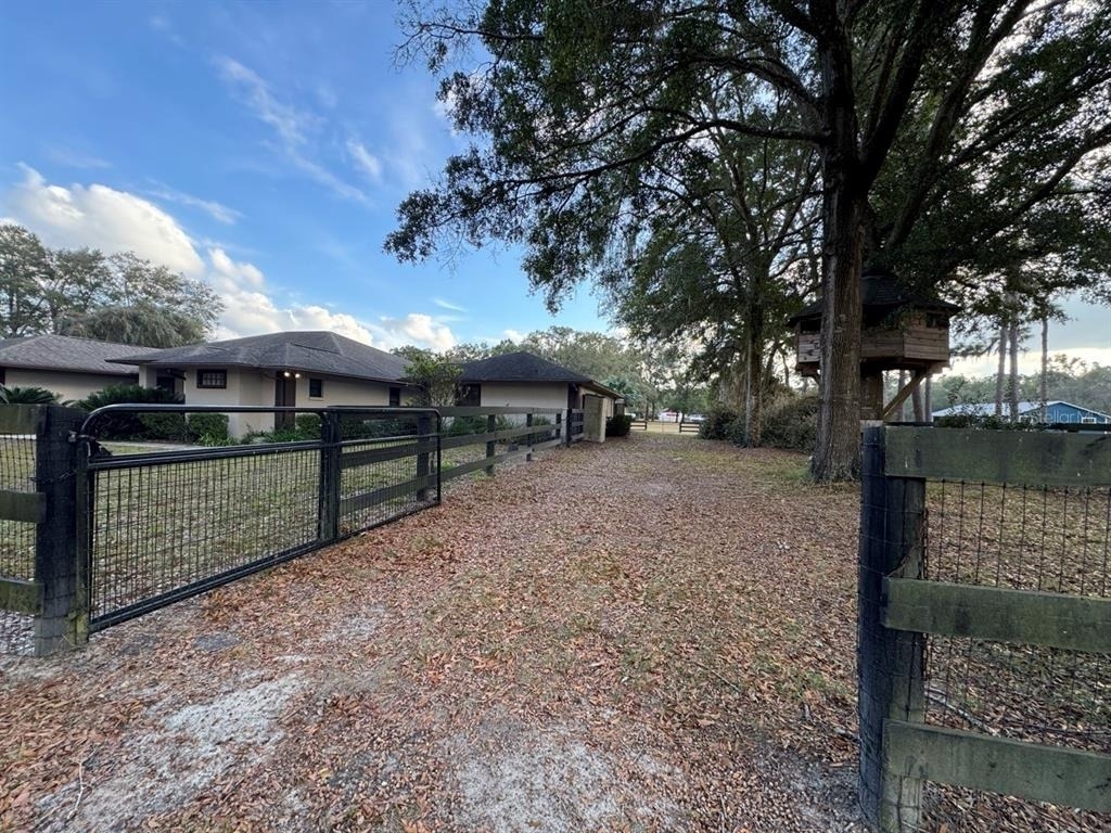 7444 Nw 14th Street - Photo 3