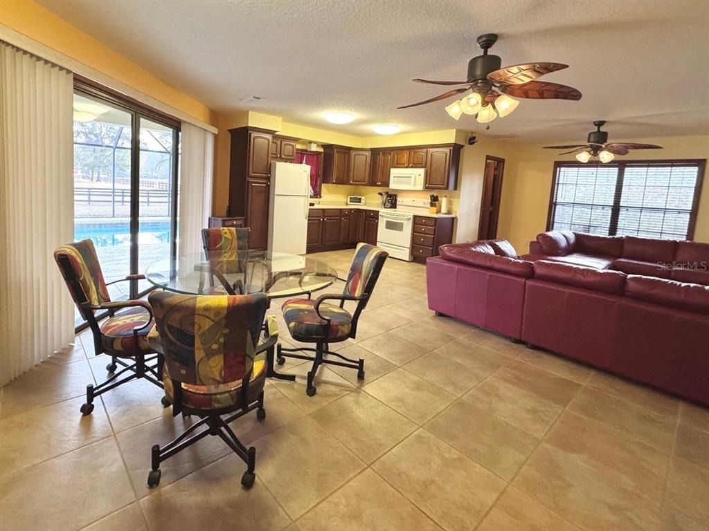 7444 Nw 14th Street - Photo 4