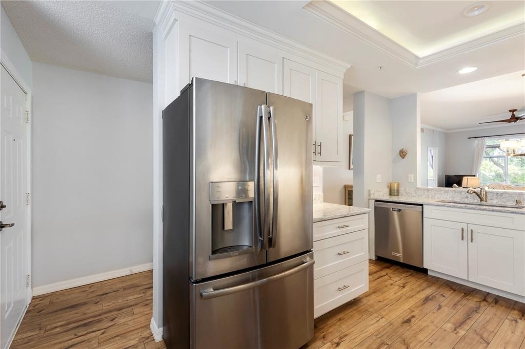 8750 Olde Hickory Avenue - Photo 8