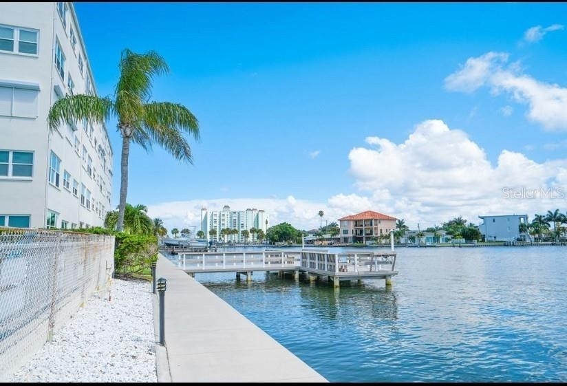 5555 Gulf Boulevard - Photo 26