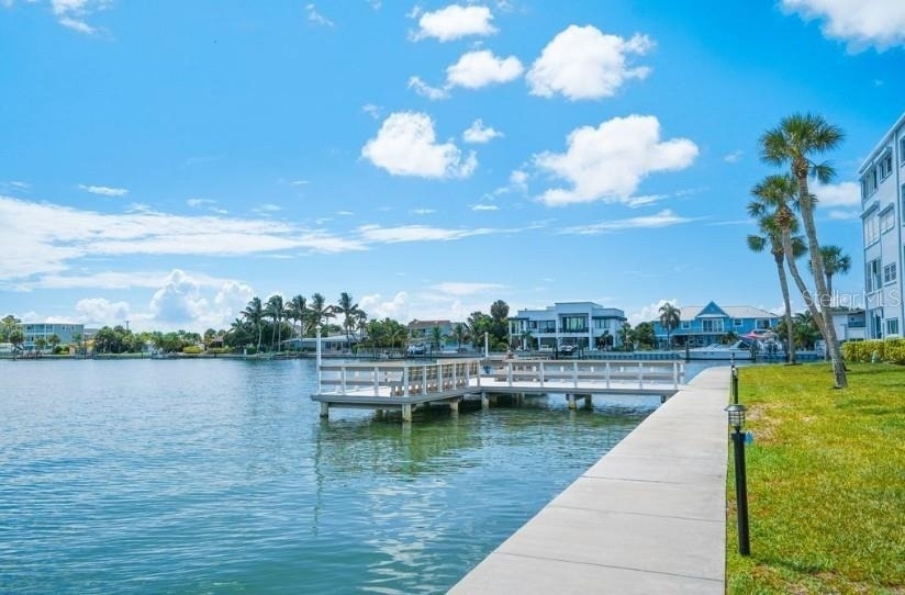 5555 Gulf Boulevard - Photo 25