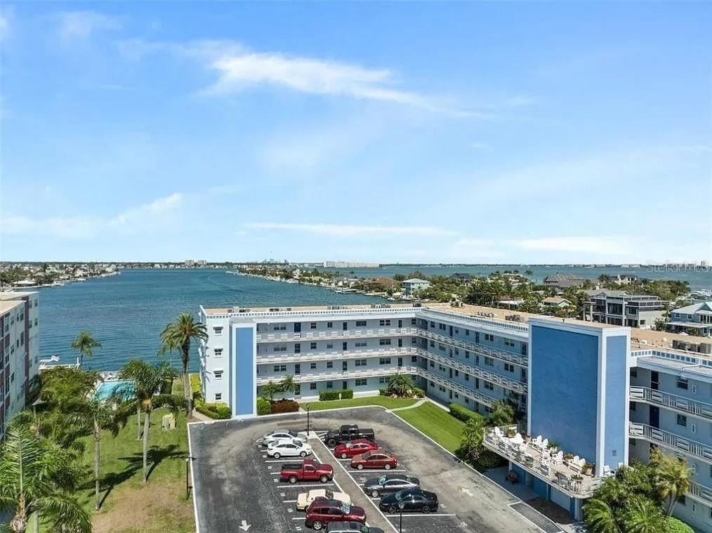 5555 Gulf Boulevard - Photo 0