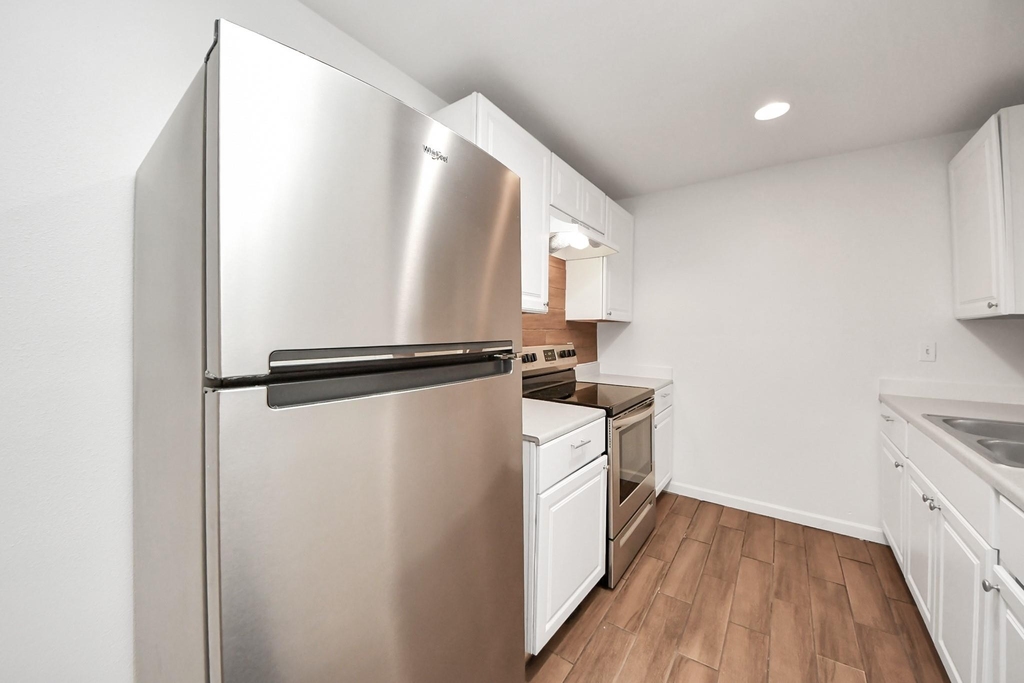 12068 Beechnut Street - Photo 13