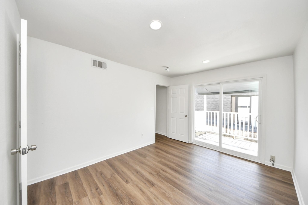 12068 Beechnut Street - Photo 33