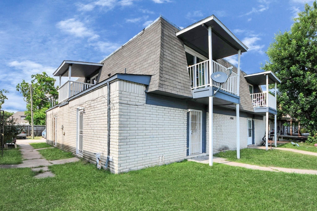 12068 Beechnut Street - Photo 3