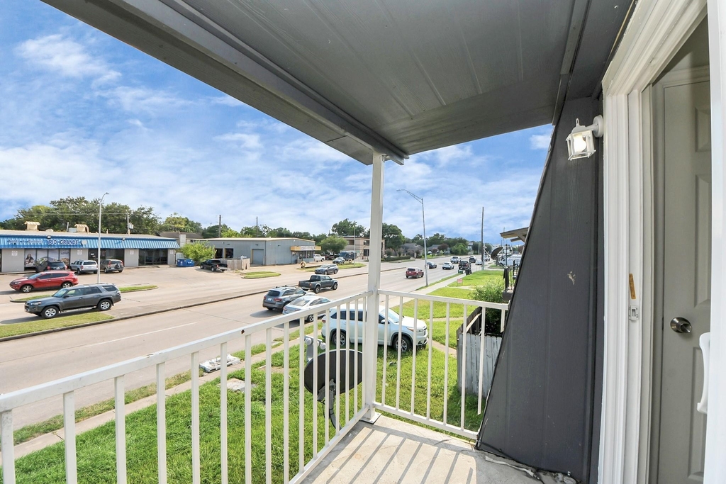 12068 Beechnut Street - Photo 31