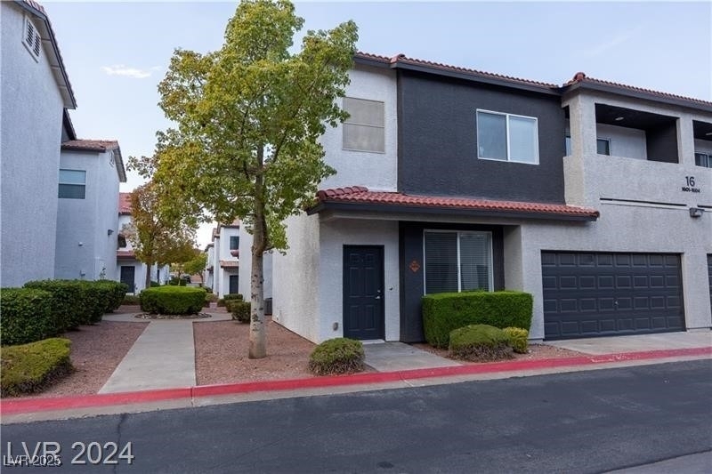 540 W Horizon Ridge Parkway - Photo 6