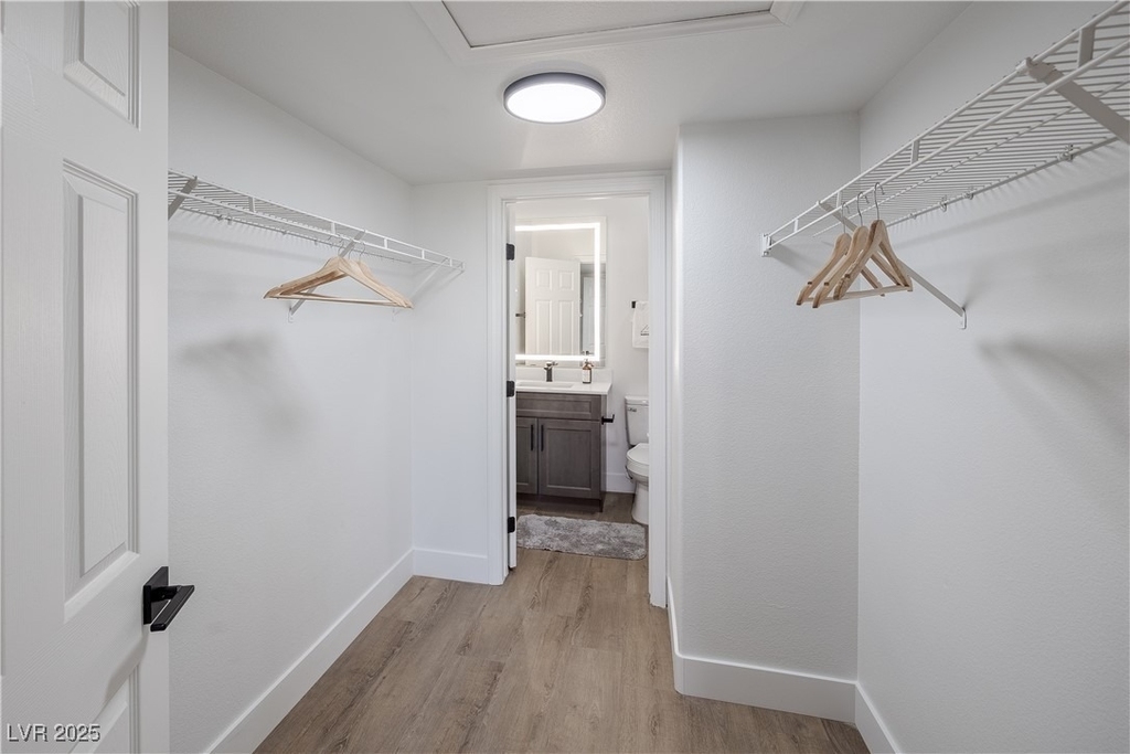 540 W Horizon Ridge Parkway - Photo 4
